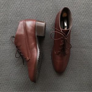 Munro American Brown Lace Up Heeled Leather Boots Booties Ankle 10 M Excellent